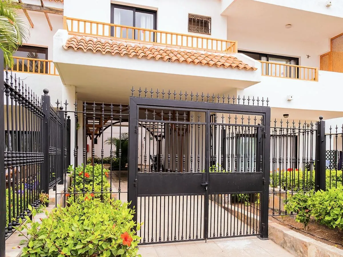 Guincho  Live Los Cristianos Garden And Pool 0*, Guincho (Tenerife)