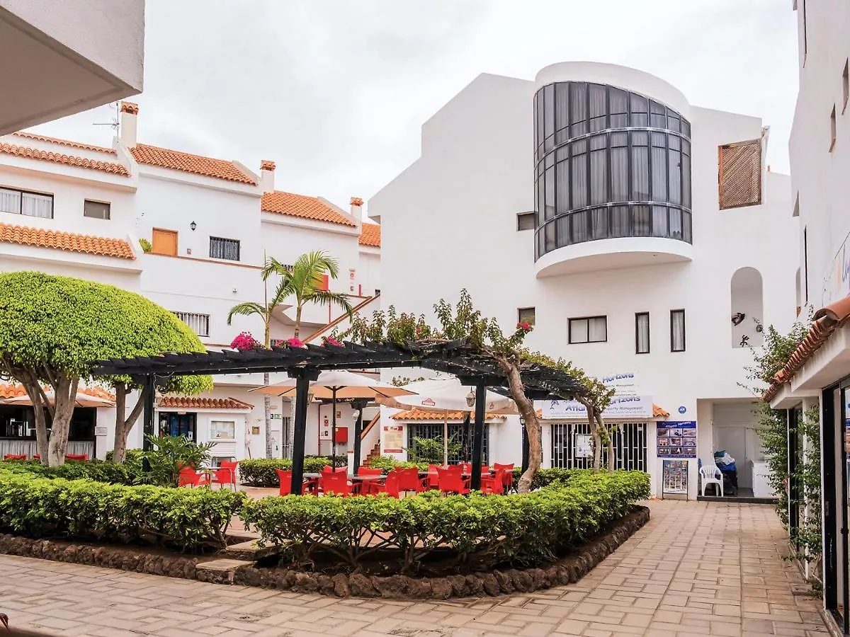 Guincho  Live Los Cristianos Garden And Pool 0*, Guincho (Tenerife)